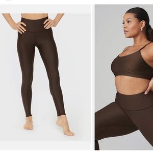 ALO Yoga High Waist AirLift Legging in Espresso - S